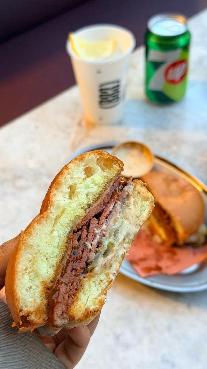 لؤلؤة الرياض tweet media