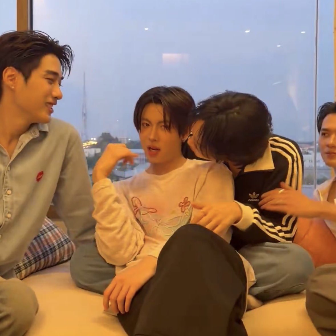 ₊˚♡🌷ᴋᴊ 🐨 .☘︎ ݁˖.◞♡ tweet media