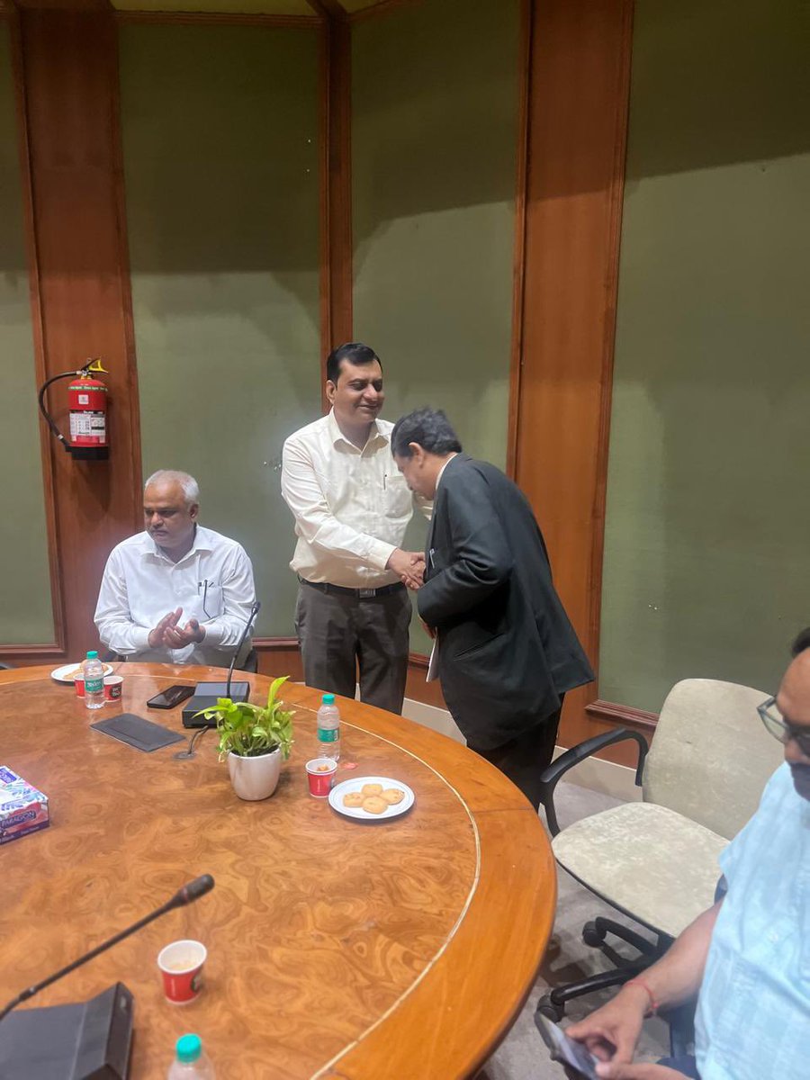 National Archives of India tweet media