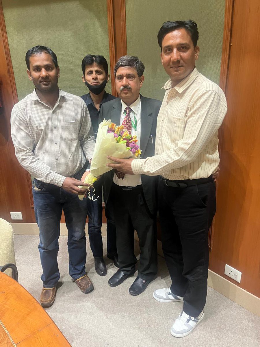 National Archives of India tweet media