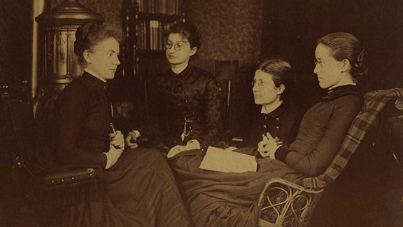 umichmedicine's tweet photo. Before #WomensHistoryMonth ends, a look back at some of the pioneering women who helped make medical &amp; scientific history at @umich, starting in 1870 when our @UMichMedSchool became the first major school to accept women alongside men: https://t.co/RXornLtdTZ

@umichBentley https://t.co/p7G0XUzysx