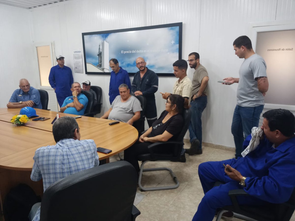 OxiCuba 
Matutino  dirigido por la Gerencia de Mantenimiento. Se abordan asuntos de carácter general y las principales noticias del ámbito Nacional e Internacional.
"Oxígeno para la vida"
#Cuba