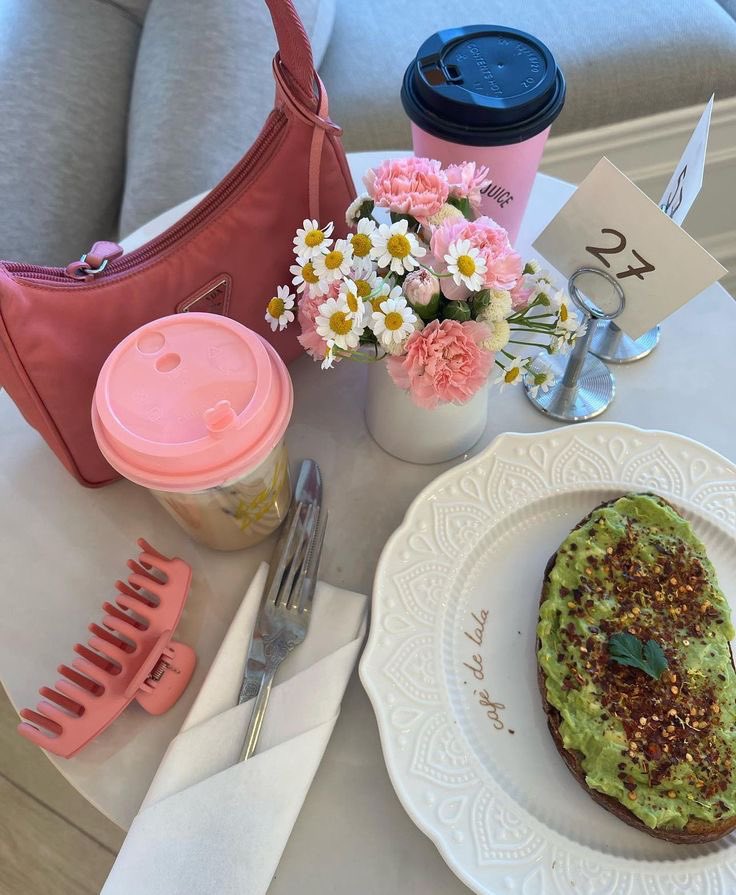 tashanna🐆 tweet media