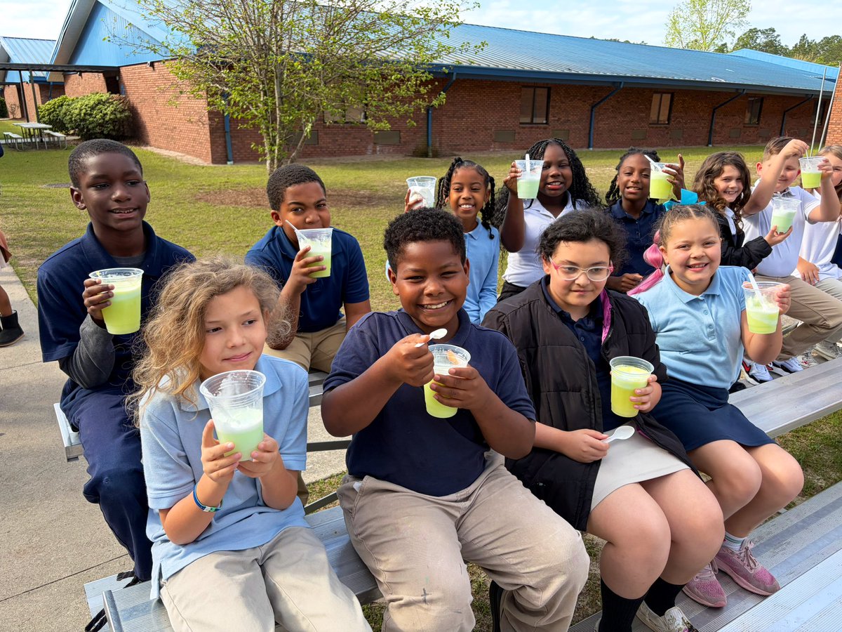 Kim Durrence tweet media