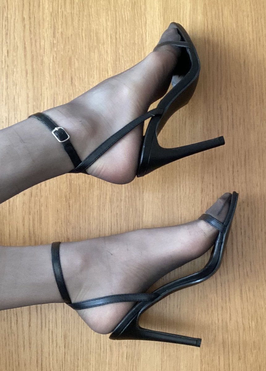 DeniseDeVonTease 🖤 tweet media