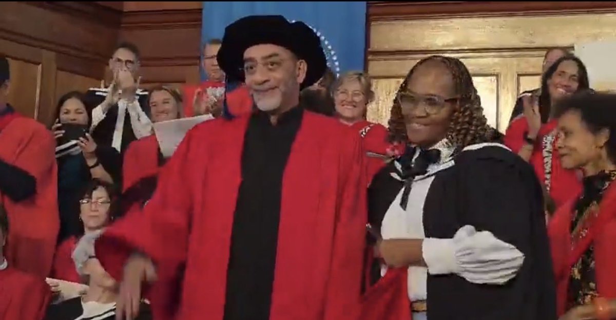 Kim Heller tweet media