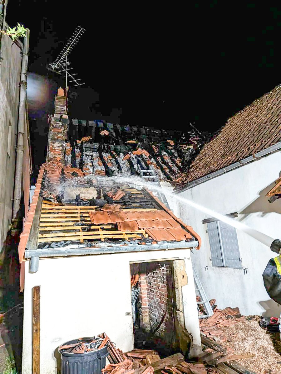 Sapeurs-Pompiers de la Nièvre tweet media