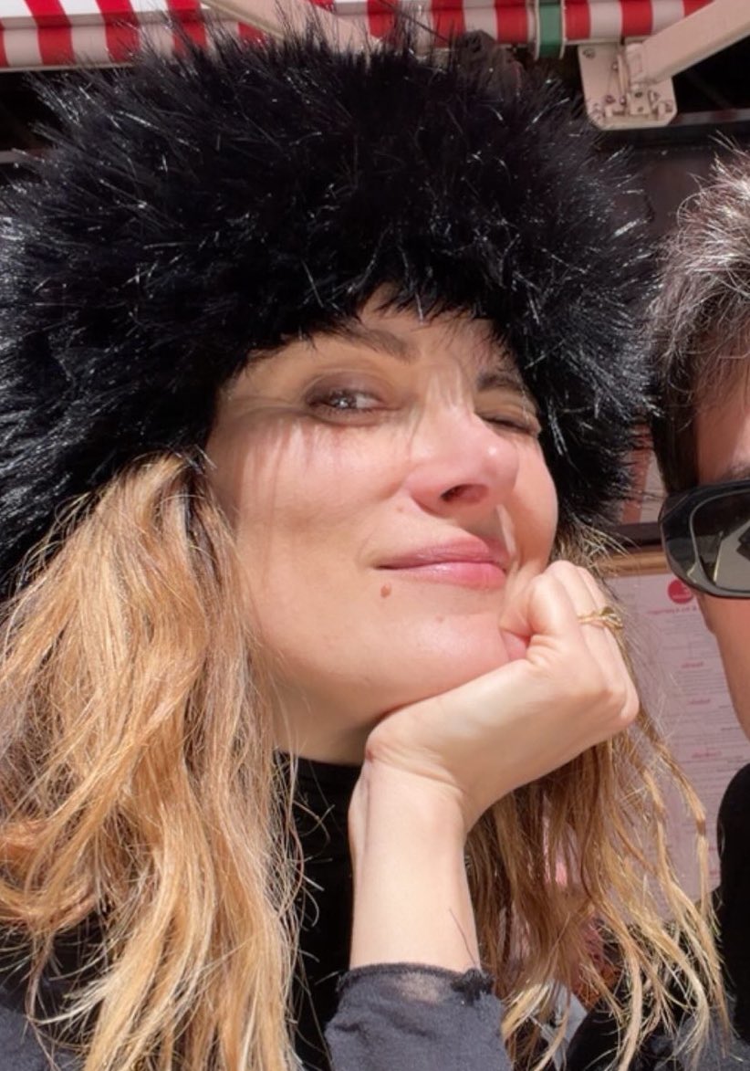 justspampi tweet media