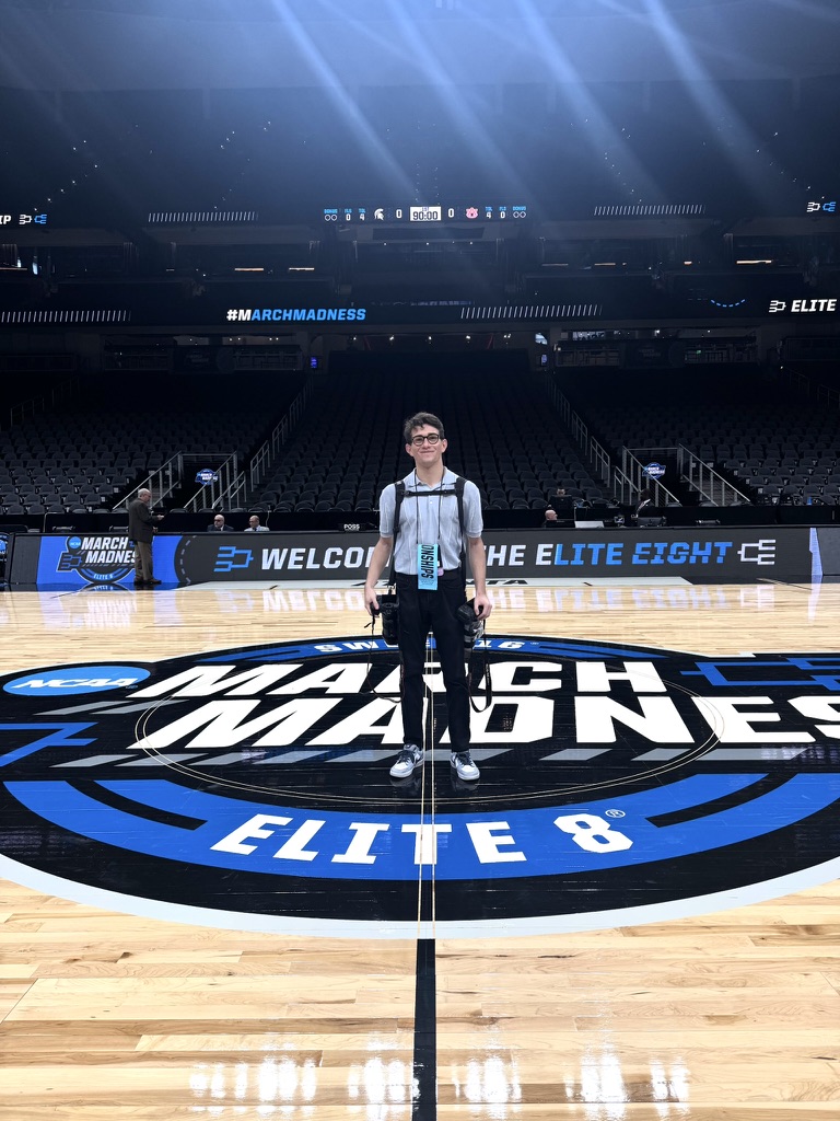 Luca Flores tweet media