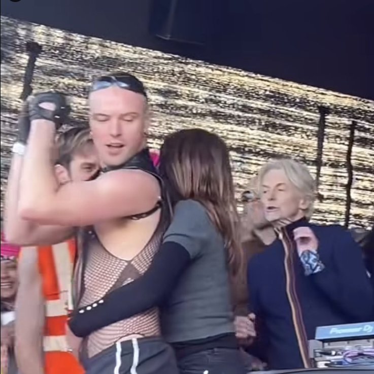 Francis Dashwood tweet media