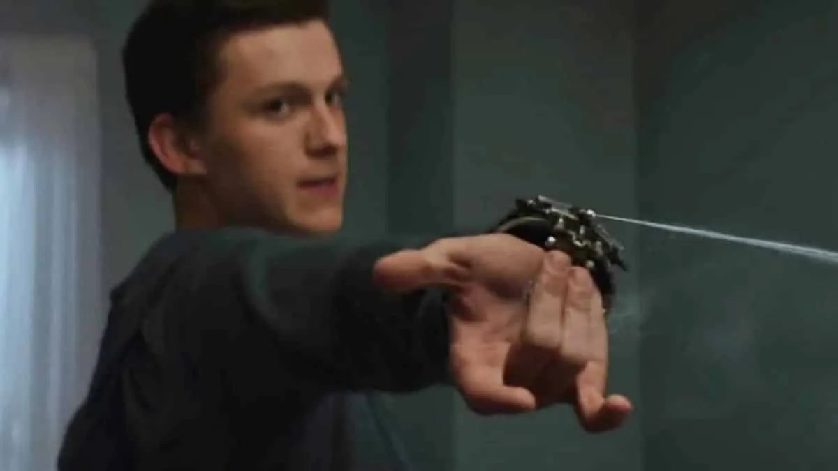 No Context Tobey Maguire tweet media