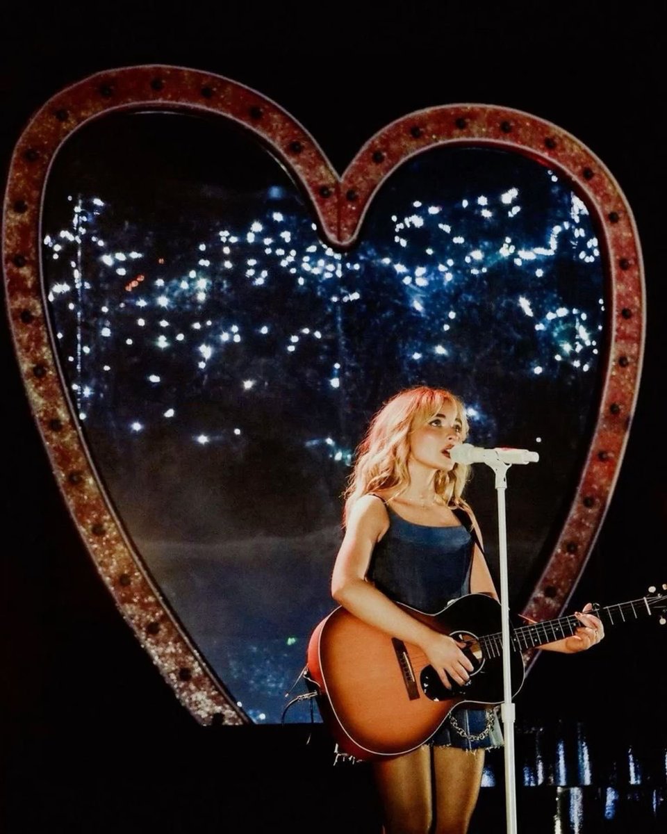 sophia 🐾 tweet media