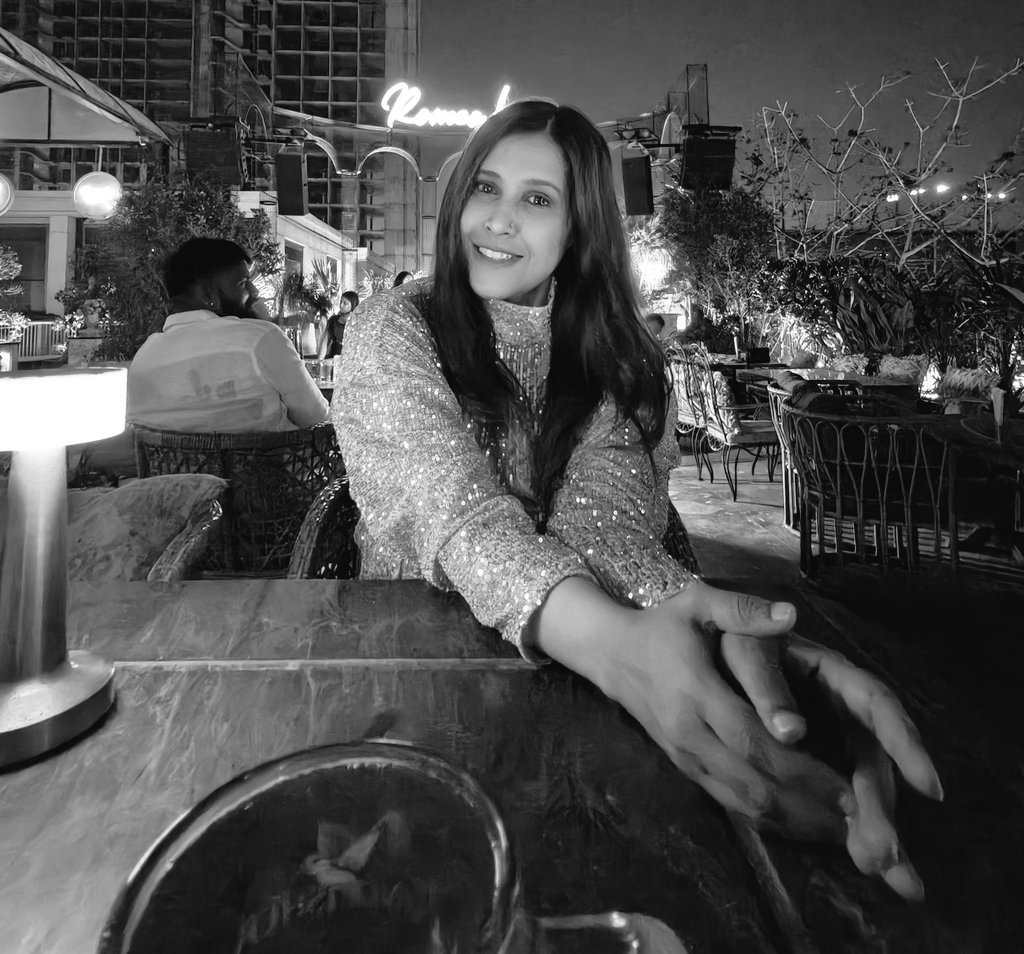 Dipti Malhotra ☾ tweet media