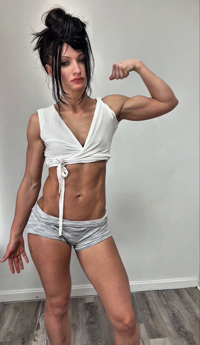 Whitney Grenaway tweet media