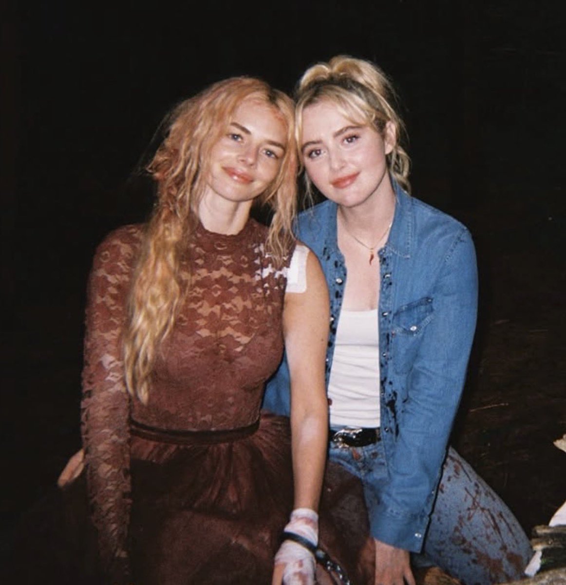 lily🧛🏻‍♀️ tweet media