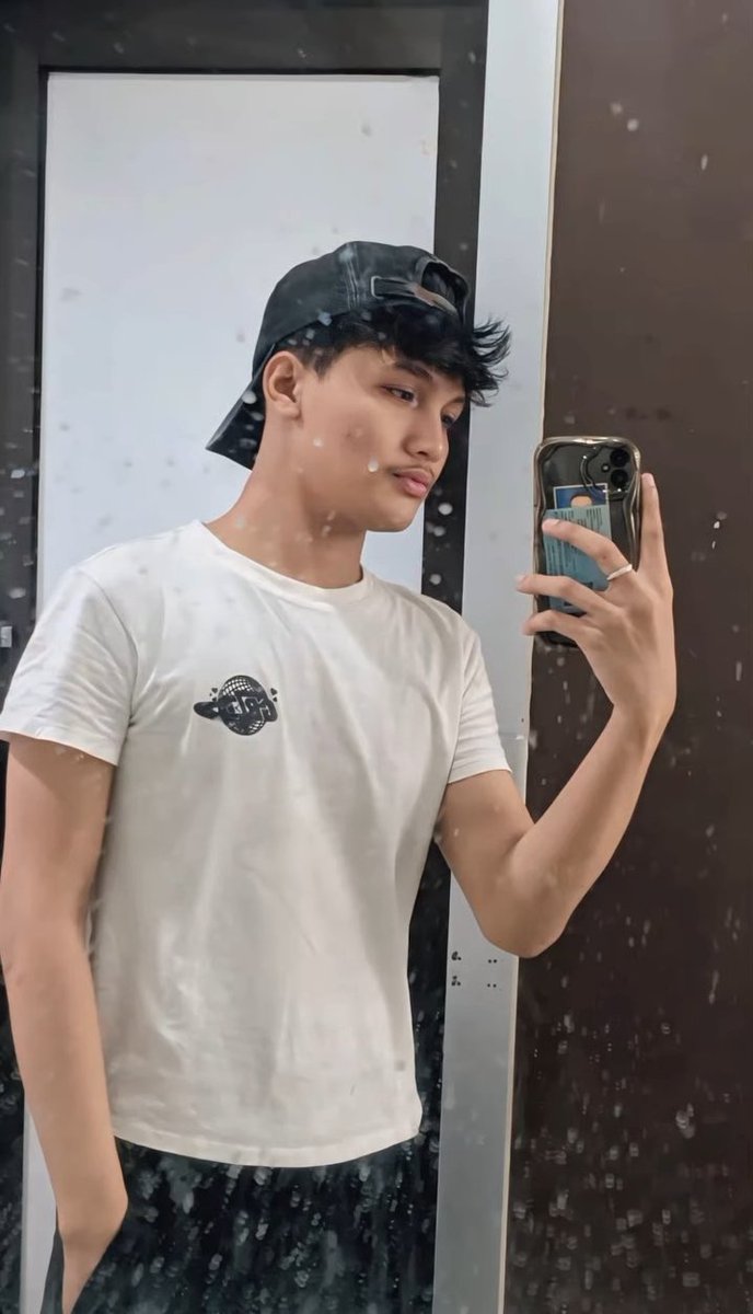 hyprbttm tweet media