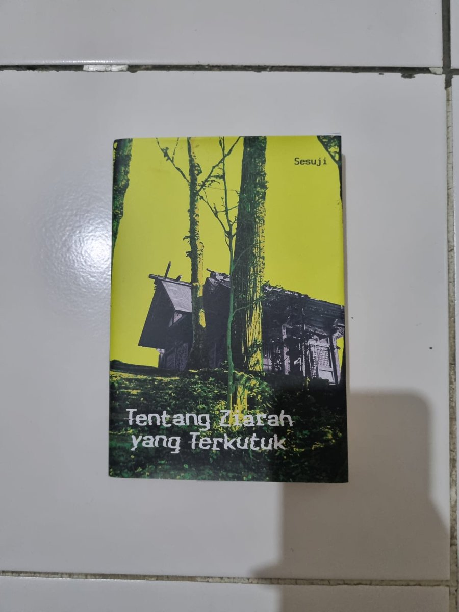 stoocp's tweet photo. — wts preloved novel by sesuji!

📖 tentang ziarah yang terkutuk

🏷️ 80.000 

note : good condi, baru baca sekali 

#preloved #zonauang https://t.co/2F5GZRYfKG