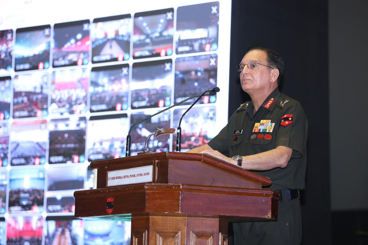 IaSouthern's tweet image. Lt Gen Dhiraj Seth, PVSM, UYSM, AVSM, General Officer Commanding-in-Chief, addressed All Ranks of #SouthernCommand on the eve of relinquishing his command.

Commending all ranks for their steadfast professionalism and commitment during #OperationSindoor, the Army Commander
