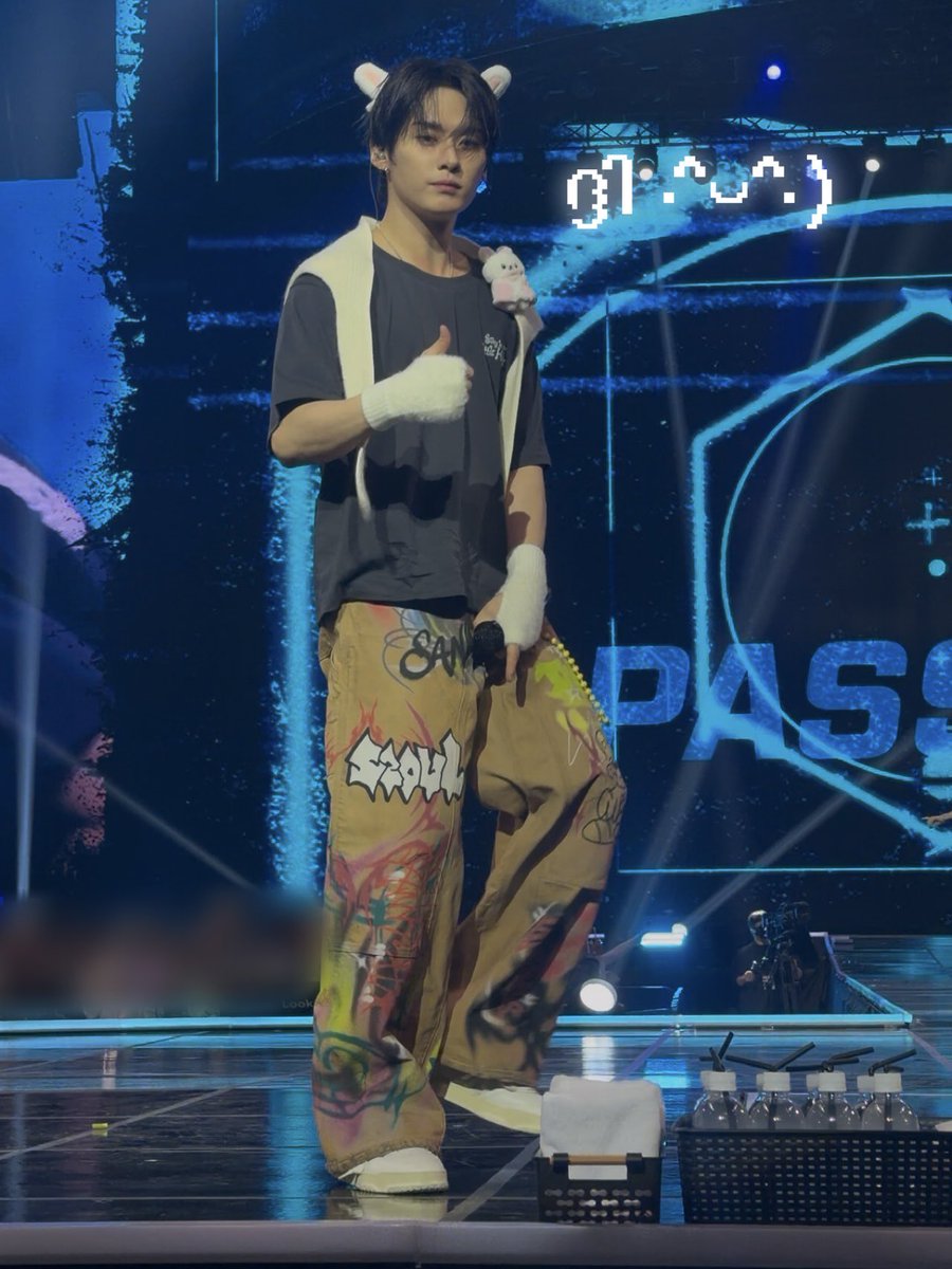 ᵐᵉᵒʷ tweet media