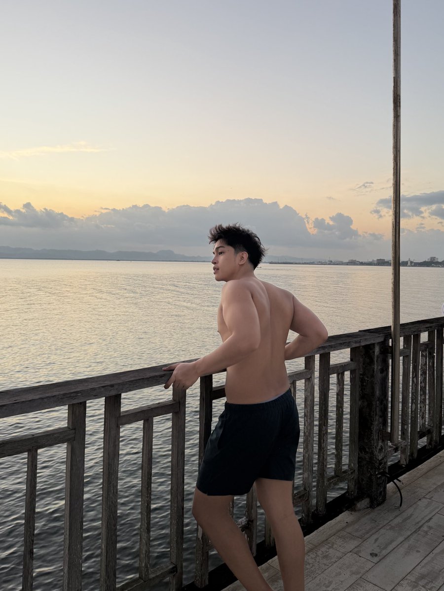 Kennnnito tweet media