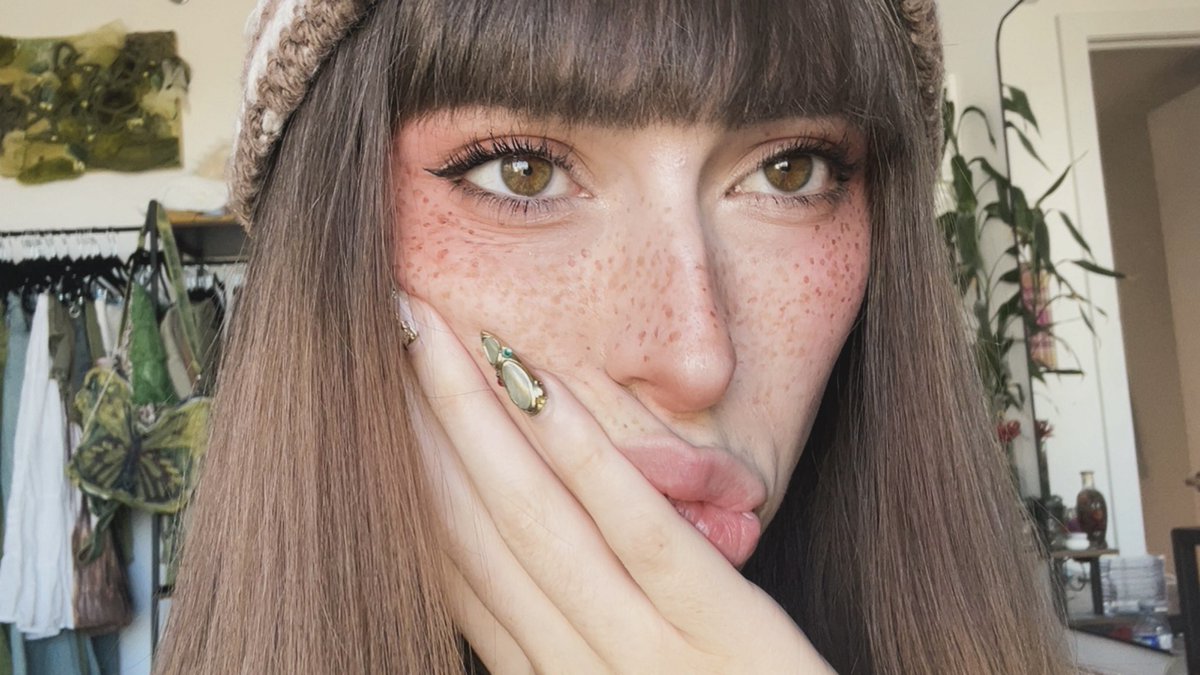 Aria Faye tweet media