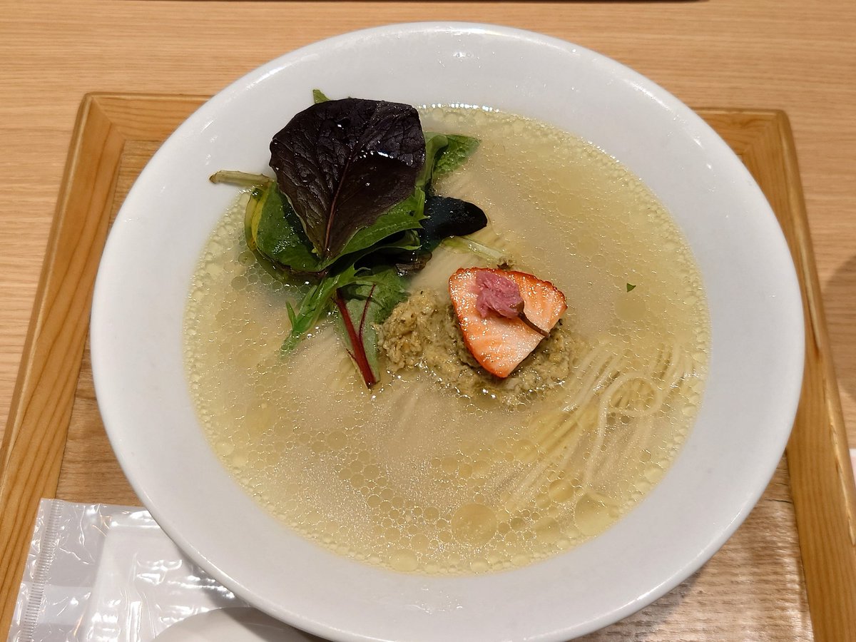 りゅーと《味玉あれば頼みたい人》 tweet media