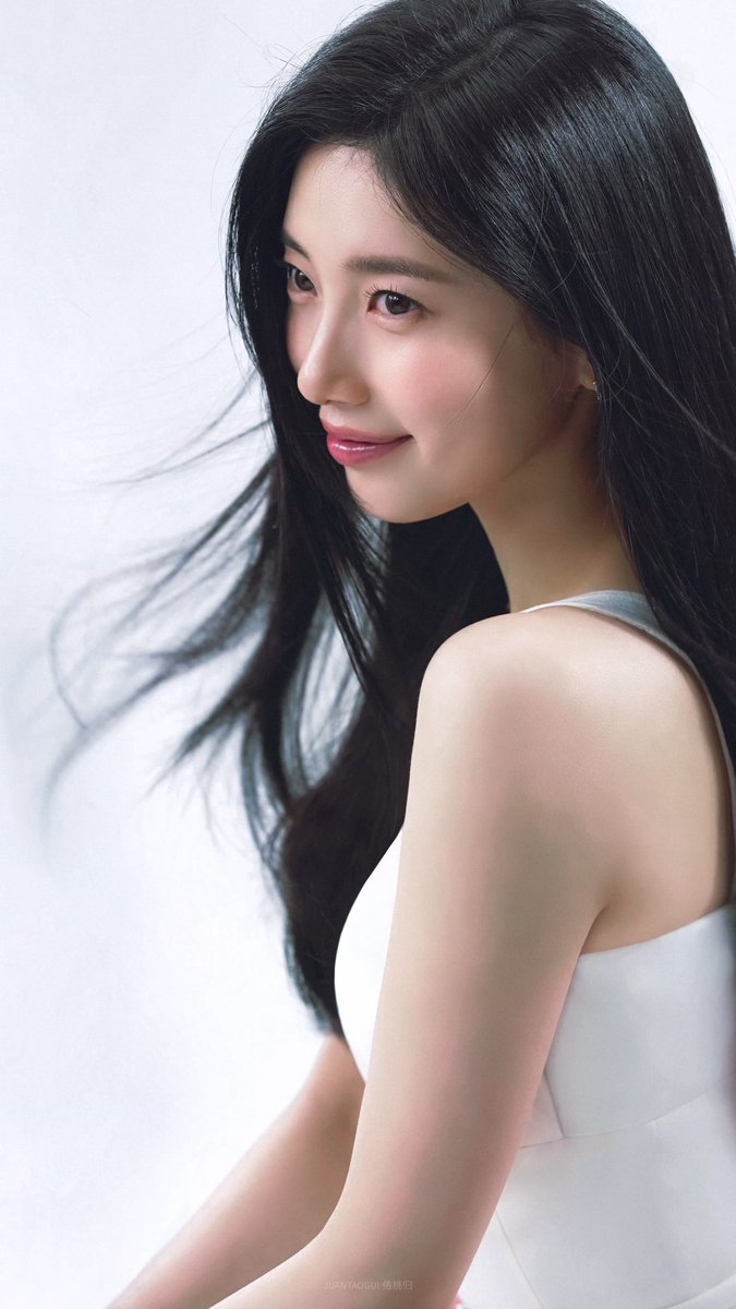 Aoaim2's tweet photo. 𝑺𝑼𝒁𝒀×𝑻𝑺𝑼𝑩𝑨𝑲𝑰🌺
#Suzy #수지 https://t.co/kylPNMkIeK