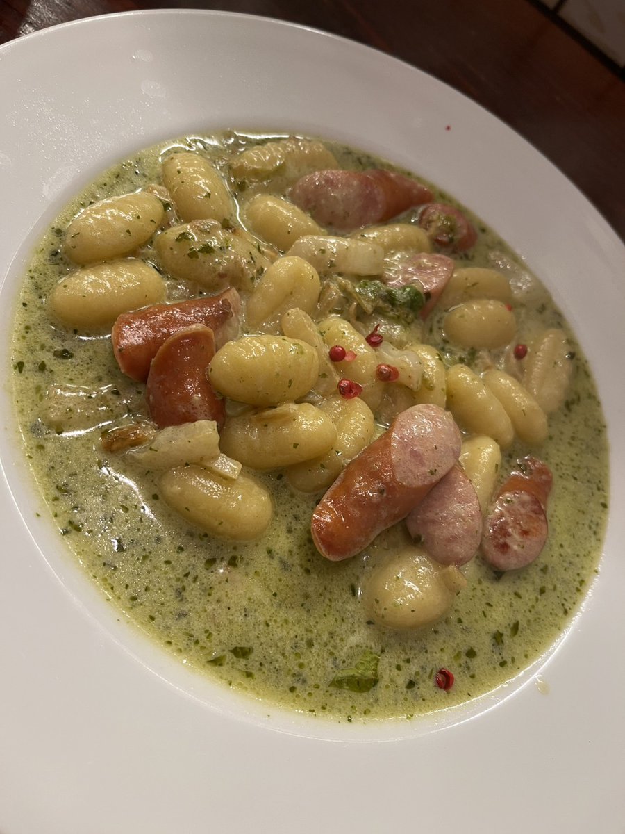 スミレちゃん@One Song, One Life tweet media