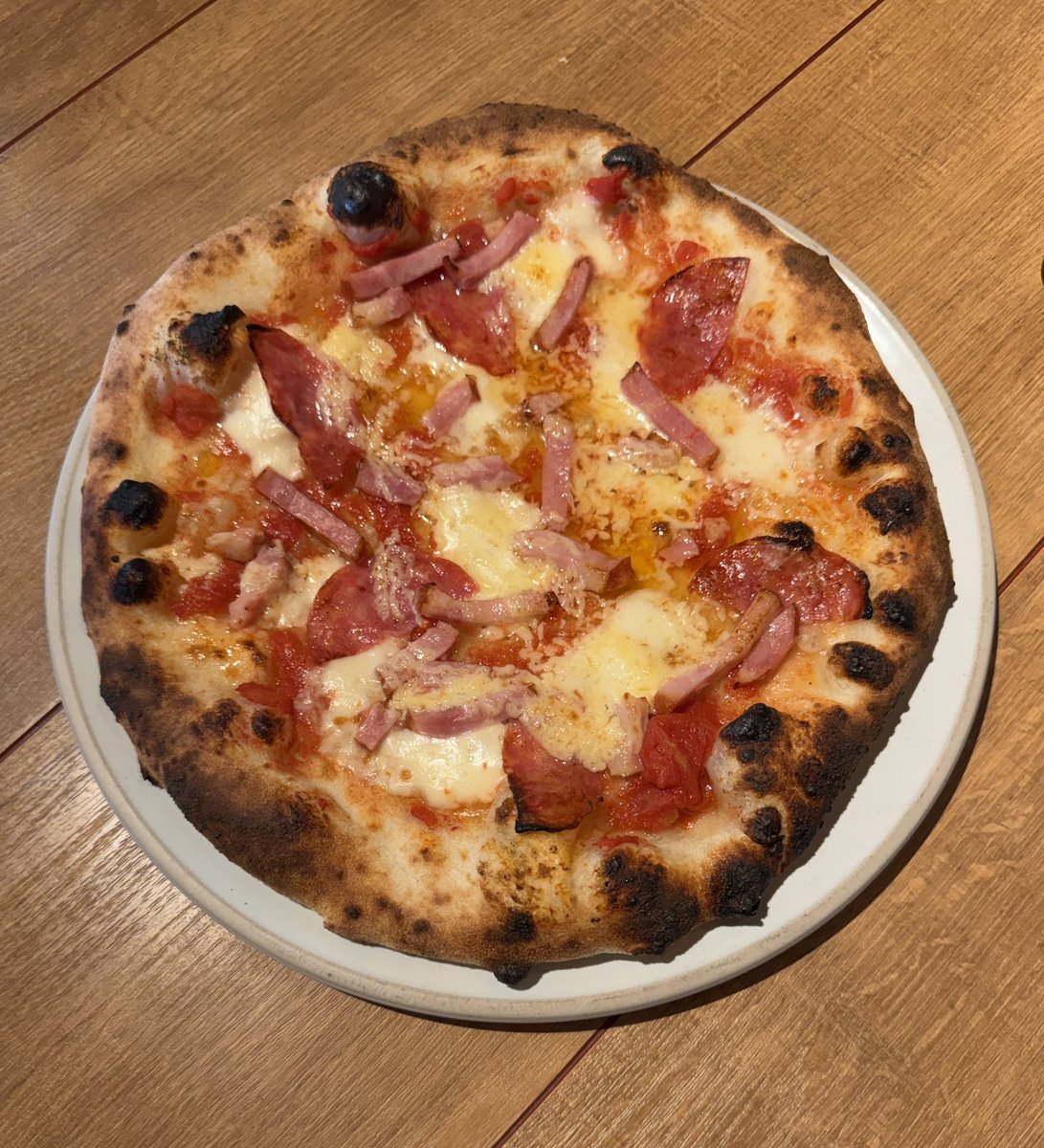 なつしよ tweet media