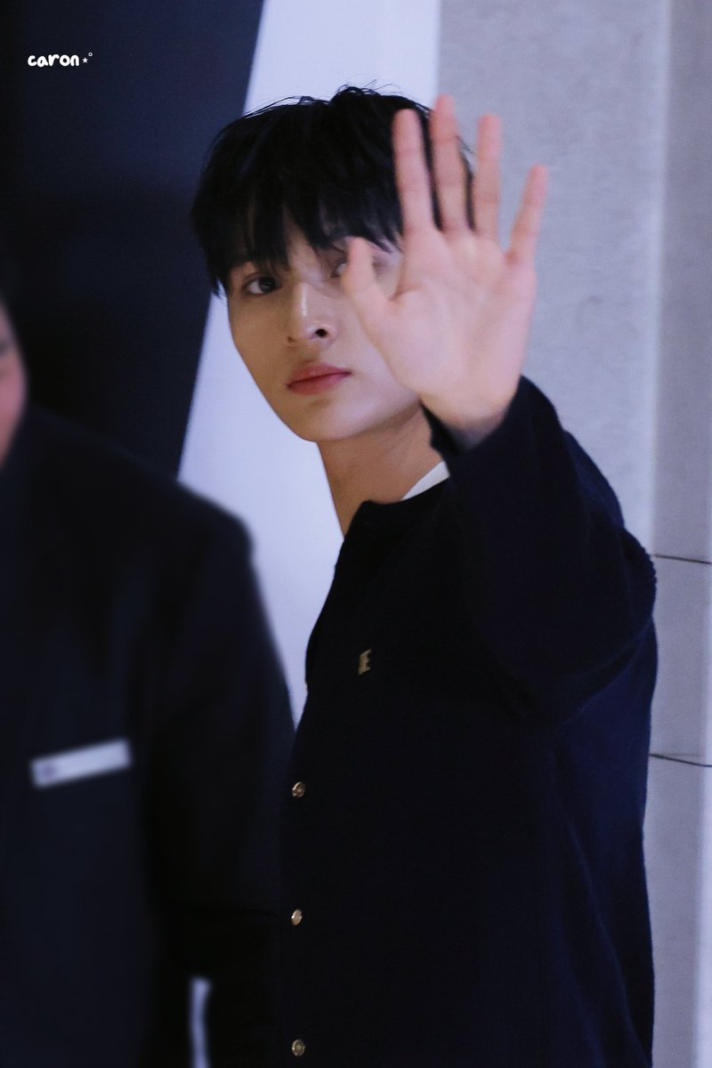 카롱⋆˚🙏 tweet media