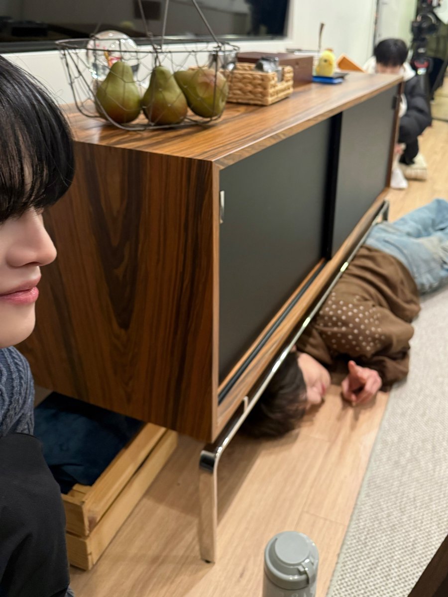 CLOSE YOUR EYES tweet media