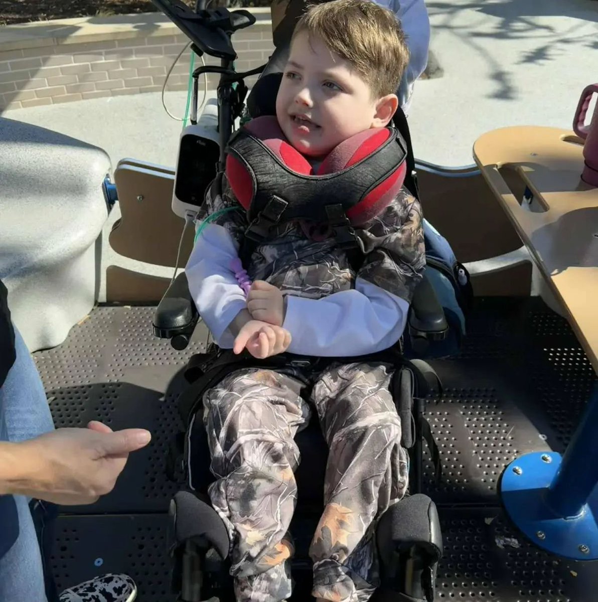 NewsForce tweet media