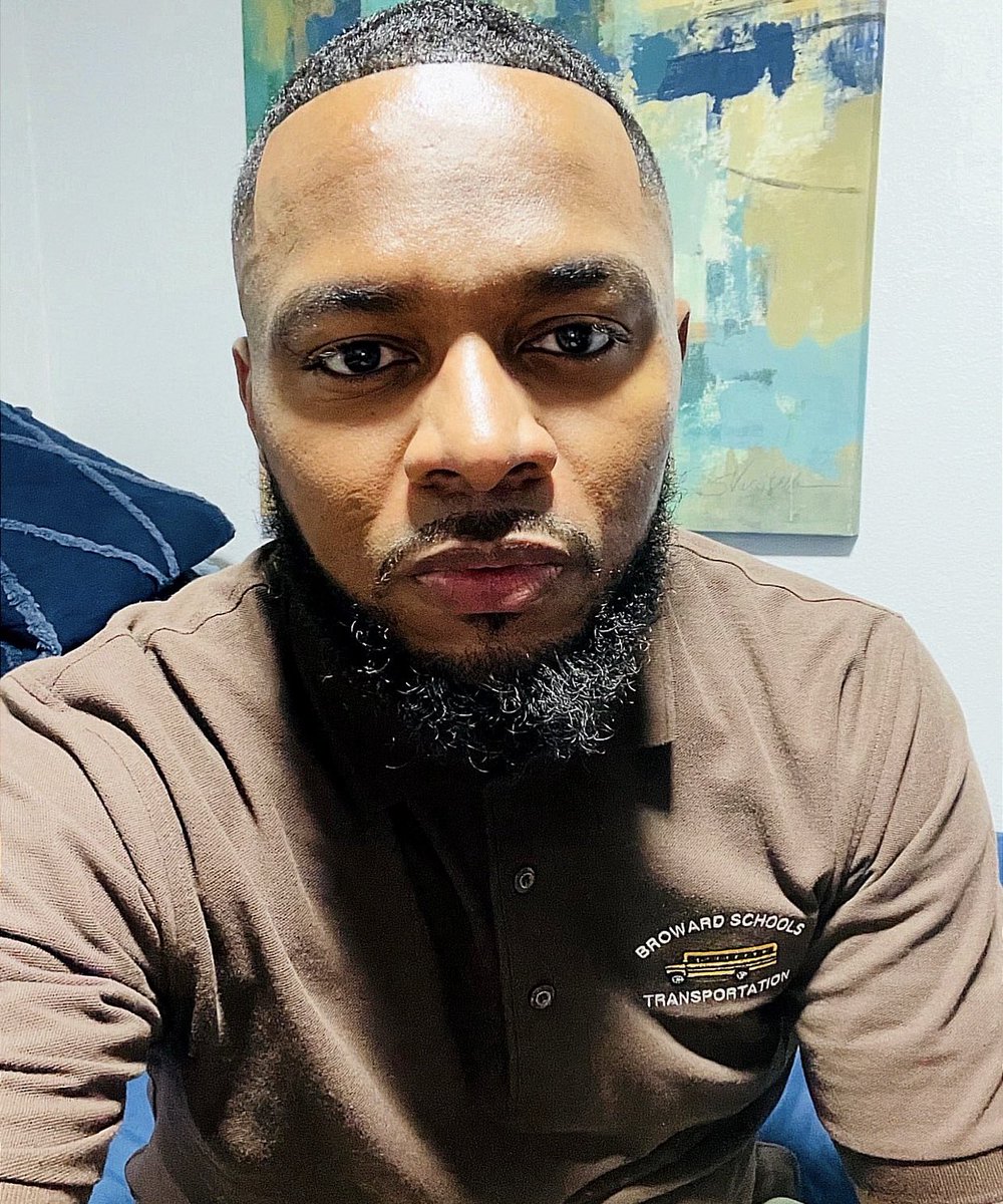 BusDriverBae tweet media