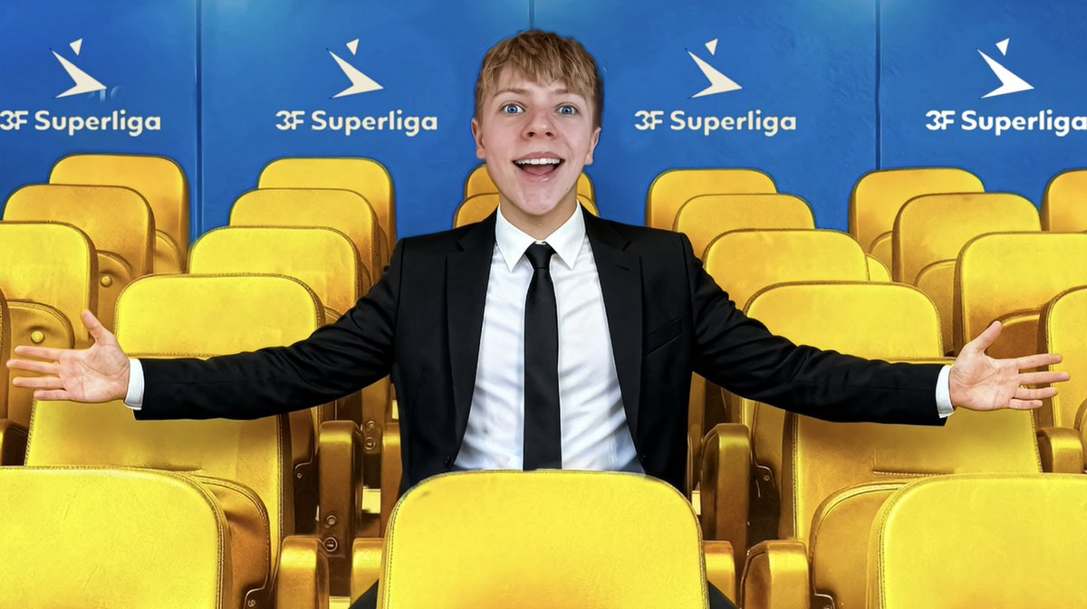 Charlieeee tweet media