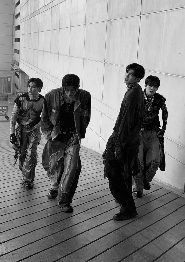 ON! kirim ke xfess.com/thairphome tweet media