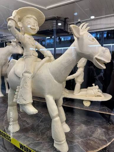 So now THIS is happening!? 🌬🍃 tweet media