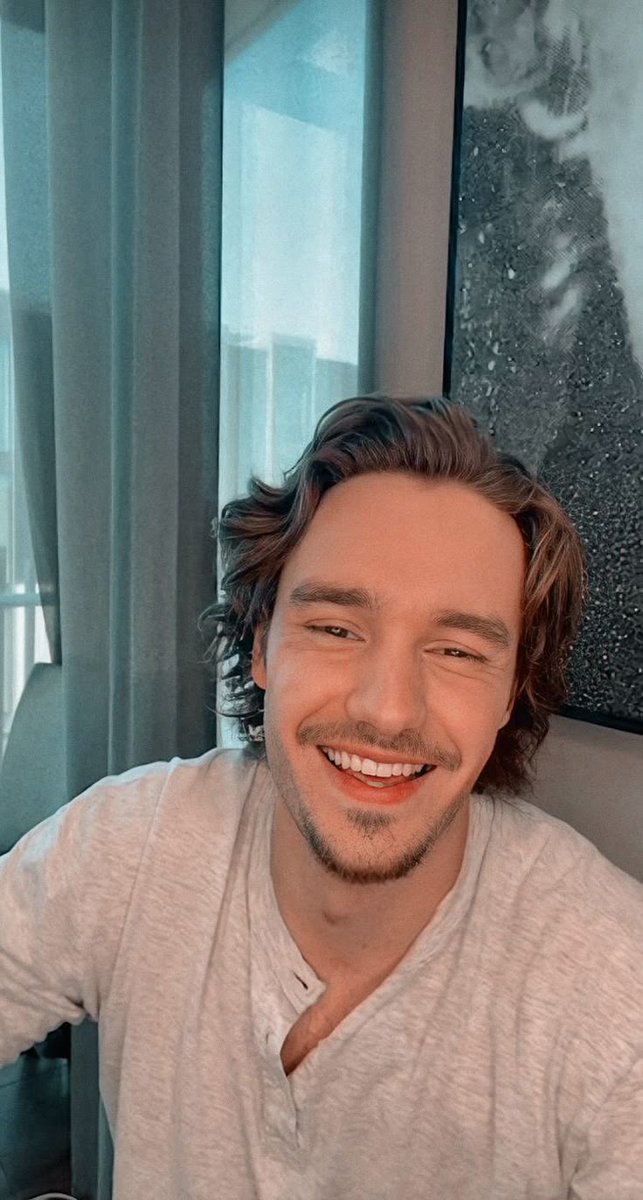 Thank u, next tweet media