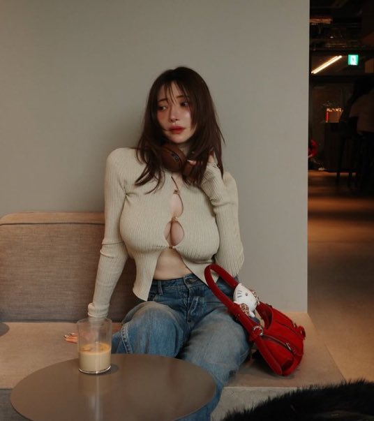 Cashwood_Eunni tweet media