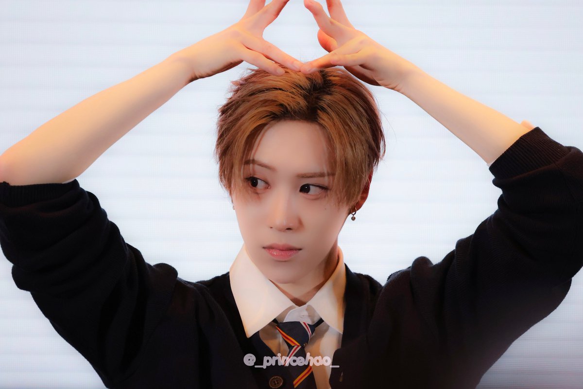 👑⭐︎ tweet media