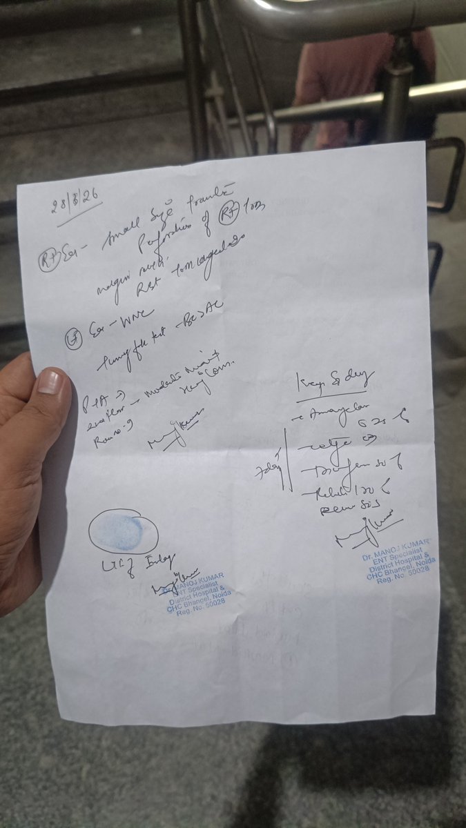adv_karam110's tweet photo. Rs. 60,000 में कंबाइंड नोएडा में बनाई फर्जी मेडिकल रिपोर्ट मारने से कान का पर्दा फटने व पसली टूटने की रिपोर्ट। सीएचसी दादरी में भी बनी फर्जी रिपोर्ट। सीएमओ द्वारा एक्शन न लेने पर खुद किया खुलासा। करप्ट डॉक्टर, अन्यों पर एक्शन लिया जाए @ACOUPPolice @CMOfficeUP @cmogbnr @dmgbnagar https://t.co/2b5881ydfS