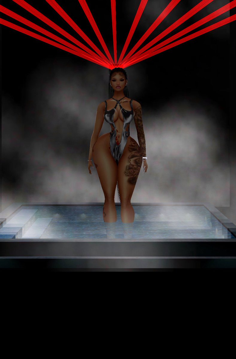 Qᴜᴇᴇɴ 👑 tweet media