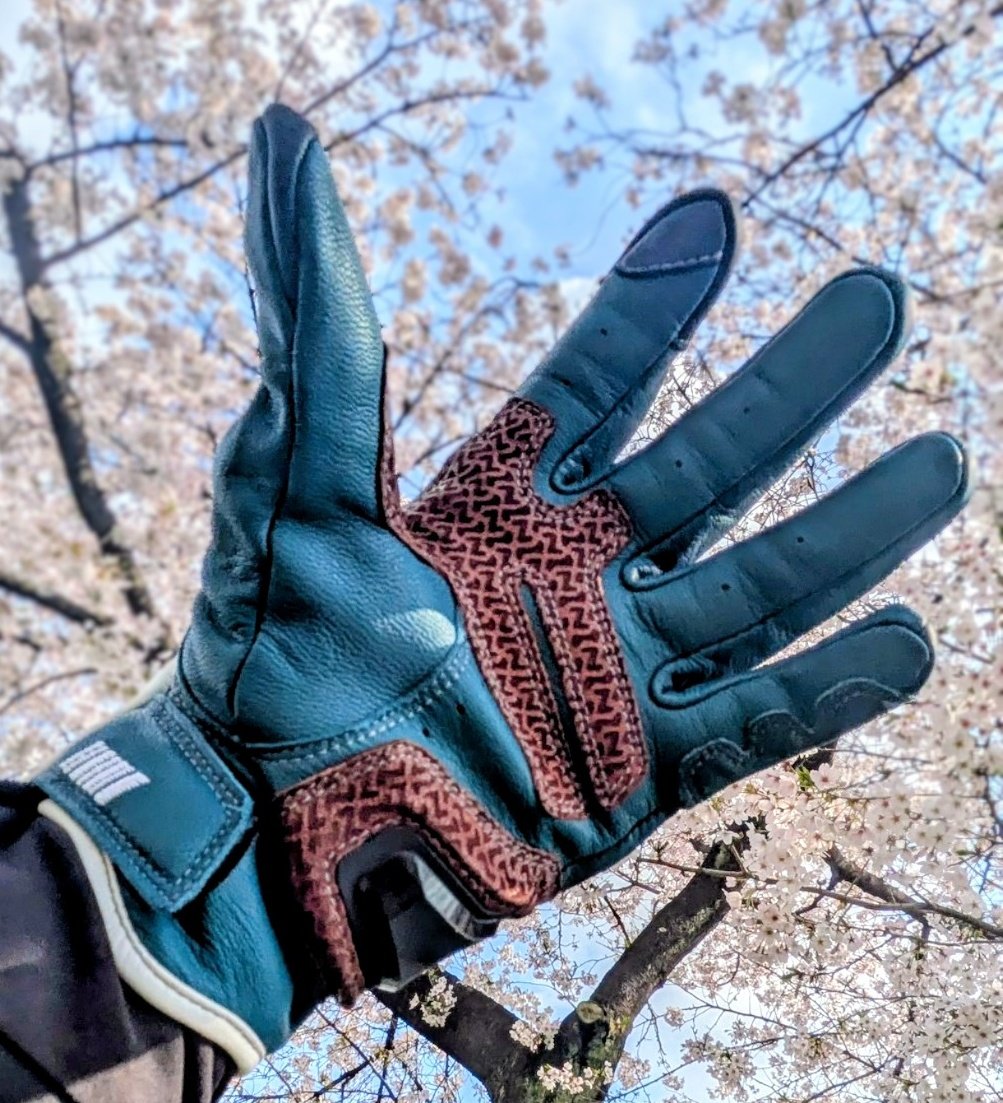 ラビ @09万華鏡SP tweet media