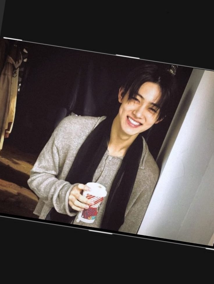 eisa☃️ tweet media