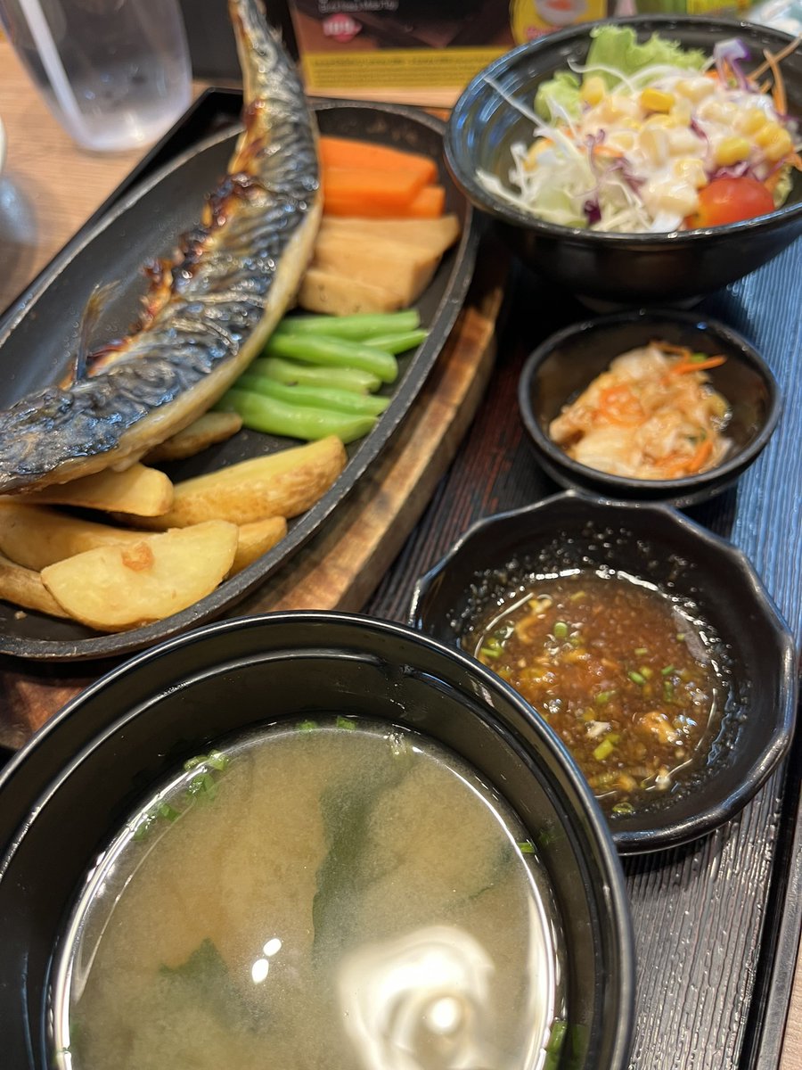 Franklive__'s tweet photo. 🍱🥙

#美味しい 😋😋
#맛있는
#yummy 
#อร่อย https://t.co/EERkmfKzc1