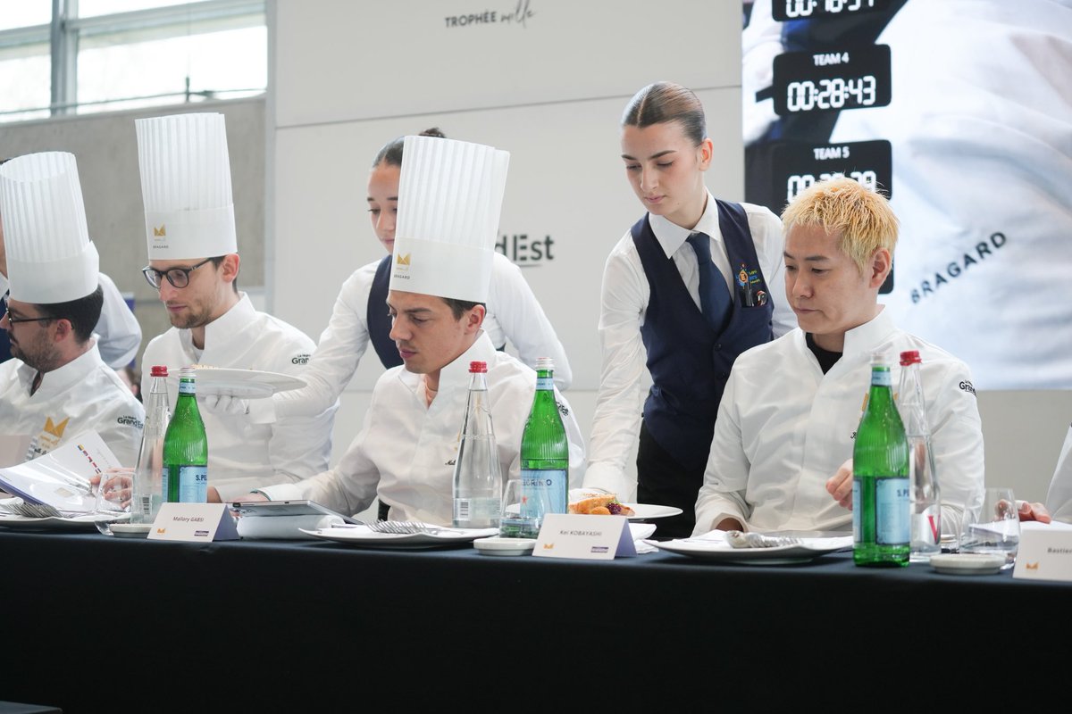 GrandReims's tweet image. Ce lundi à #Reims, de jeunes talents du monde s’affrontent pour une #finale placée sous le signe de l’excellence gastronomique, à l’occasion du #TrophéeMille International. Cuisine, pâtisserie, service et sommellerie : l’excellence au service de la créativité et de la passion.