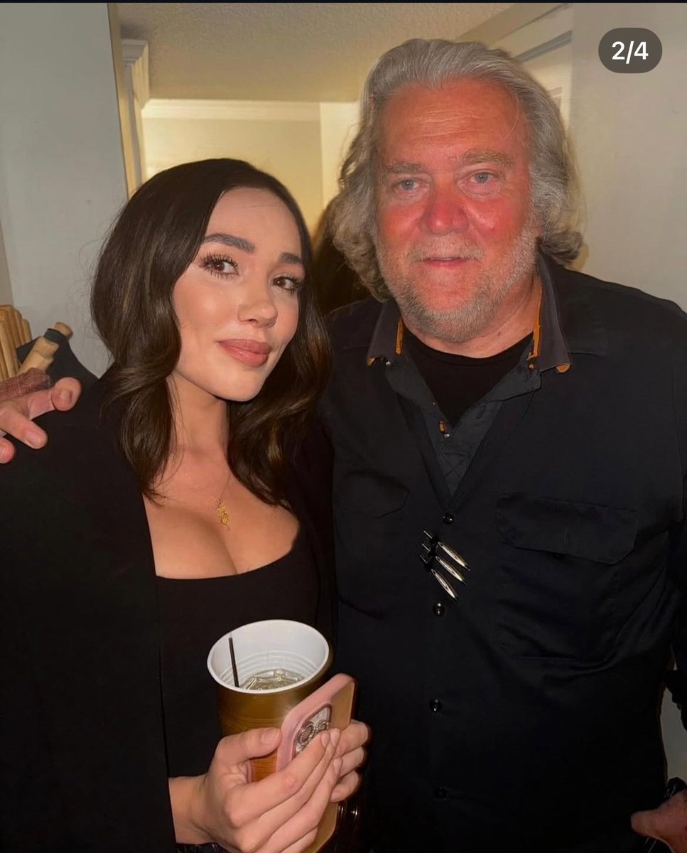 C de Context tweet media