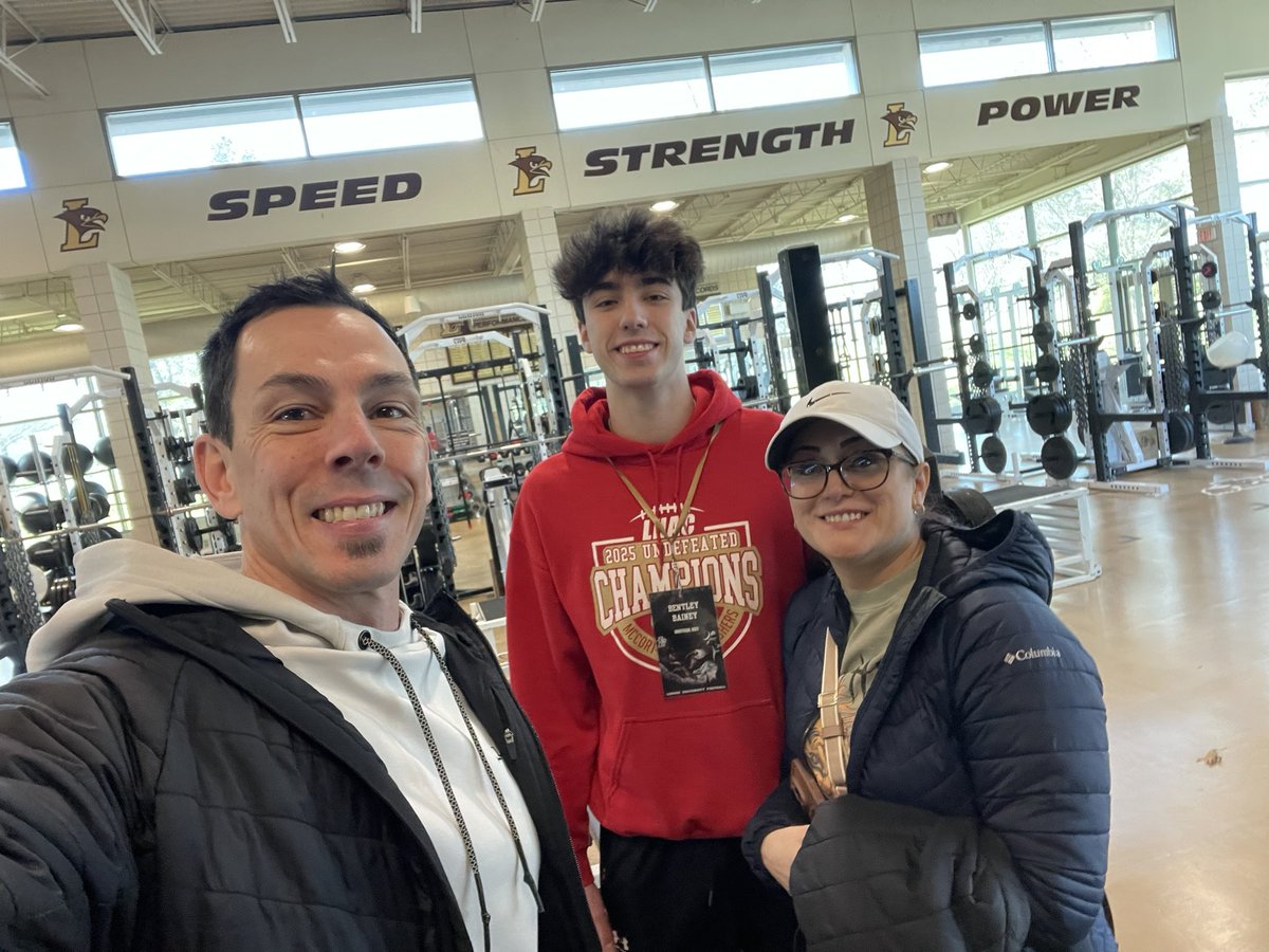 Bentley_Bainey's tweet image. Had a great time at the @LehighFootball junior day. Thank you @CoachDanHunt and @LU_CoachMac for the invites! Campus has a lot of history and football has a bright future! #thenest #back2back @CoachRichNagy @yn_TroySmith  @TASmith42 @CrusherFootball @PRZVicCastillo @PrepRedzonePA