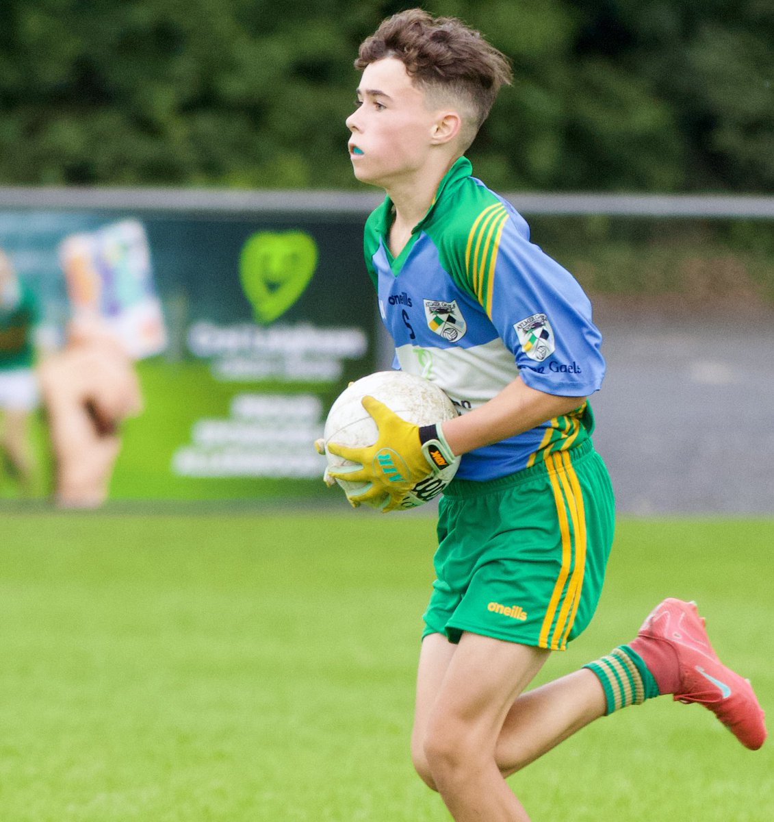 well done to our Aylmer Gaels star Charlie McCabe on winning the Cumann na mBunscol Cross Country Competition on Thursday,
After playing a key role in helping the Gaels reach the Féile final last weekend, Charlie was to the fore again as he helped his school secure team gold 🟢🔵