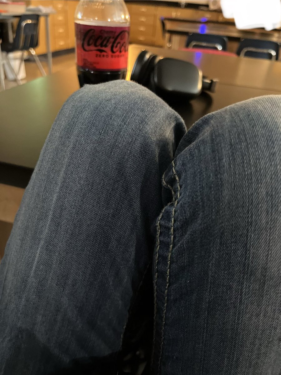 korolovesangels's tweet image. Coke🤤🤤🤤