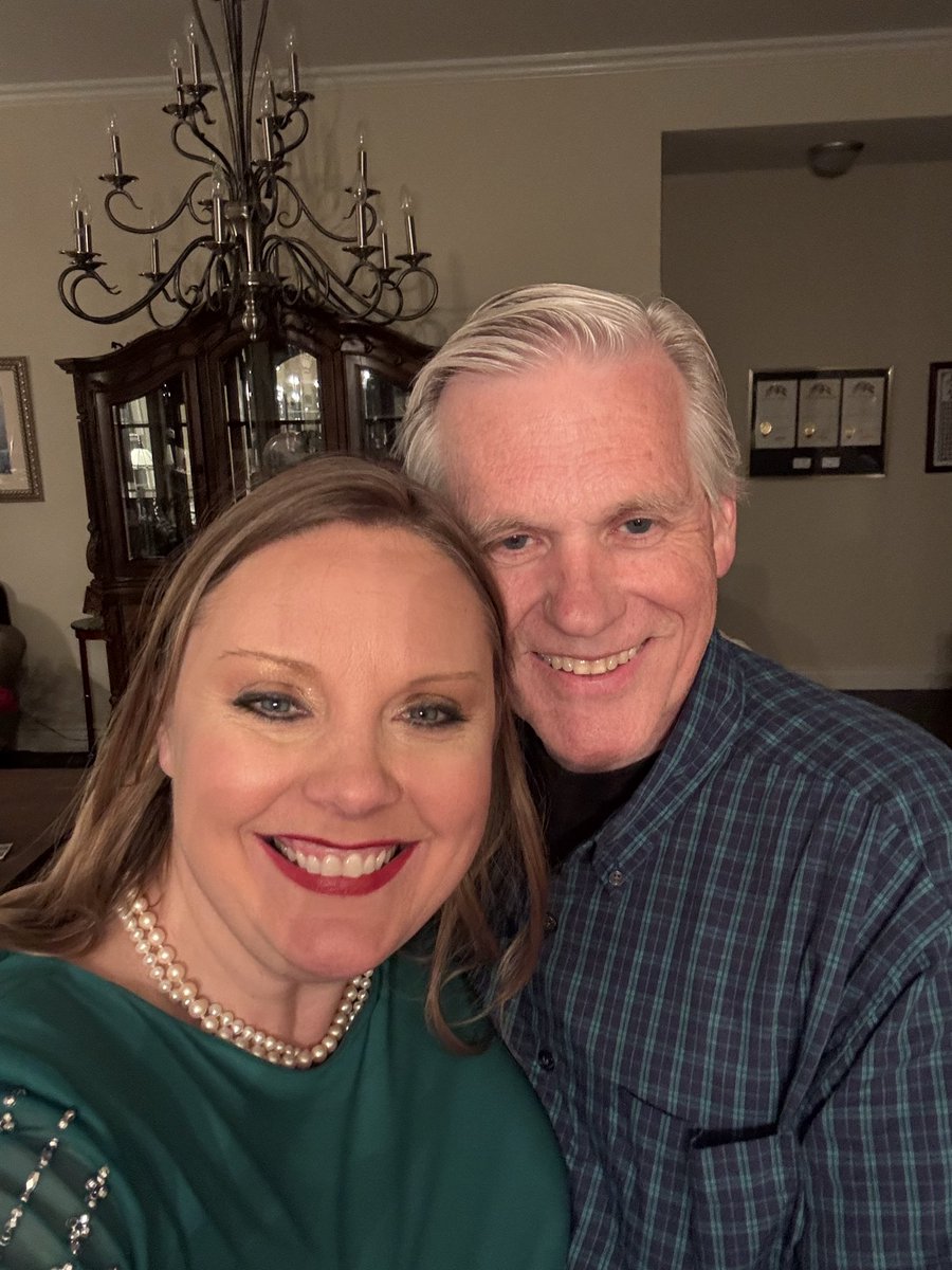 Sara Rachel Walsh tweet media